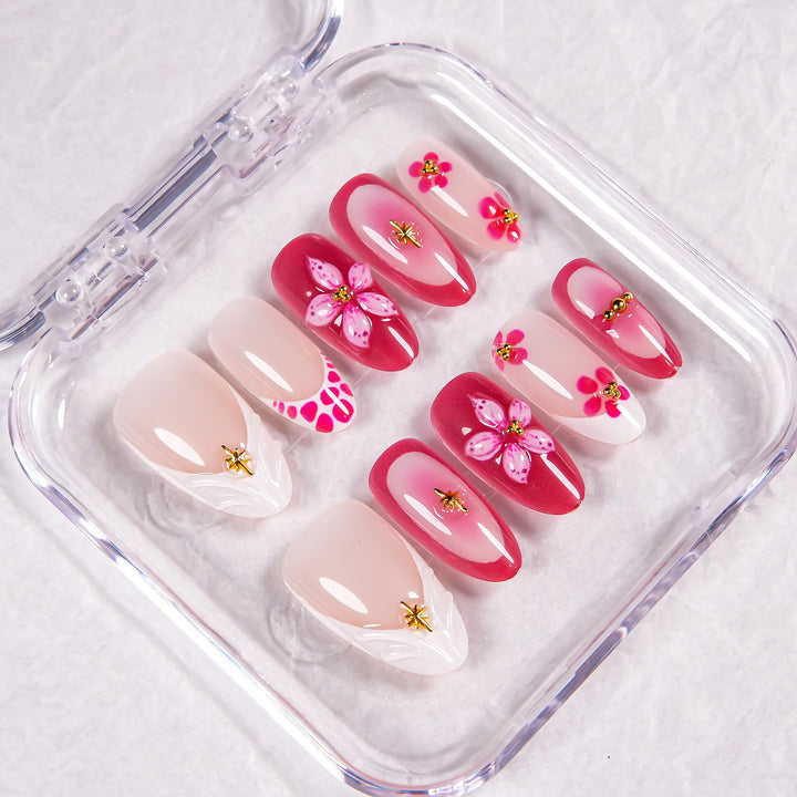 Decorative Floral Press-On Nail Set