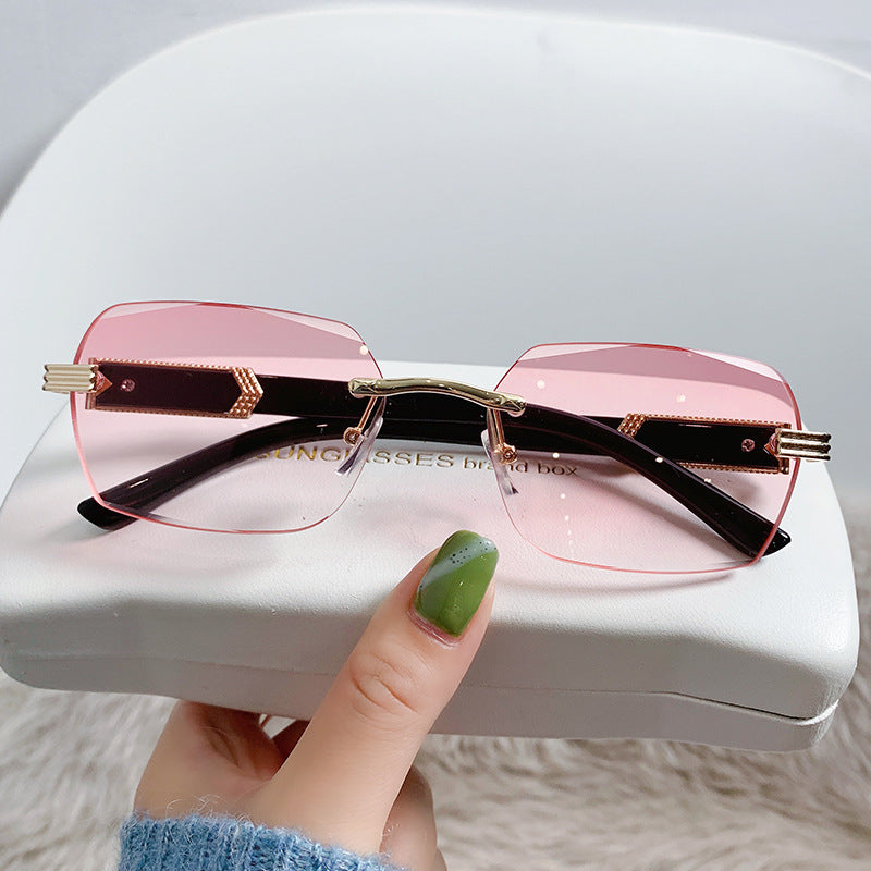 Avant-Garde Luxury Shield Sunglasses Stornfield