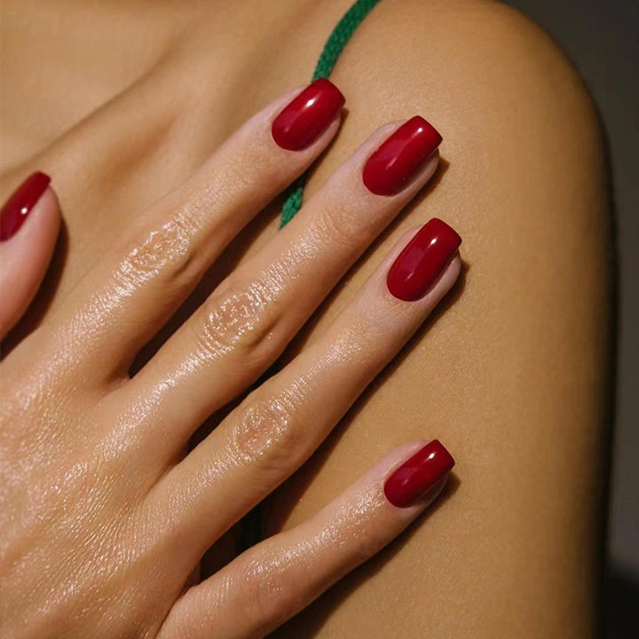 High-Quality Artificial Nails Stornfield