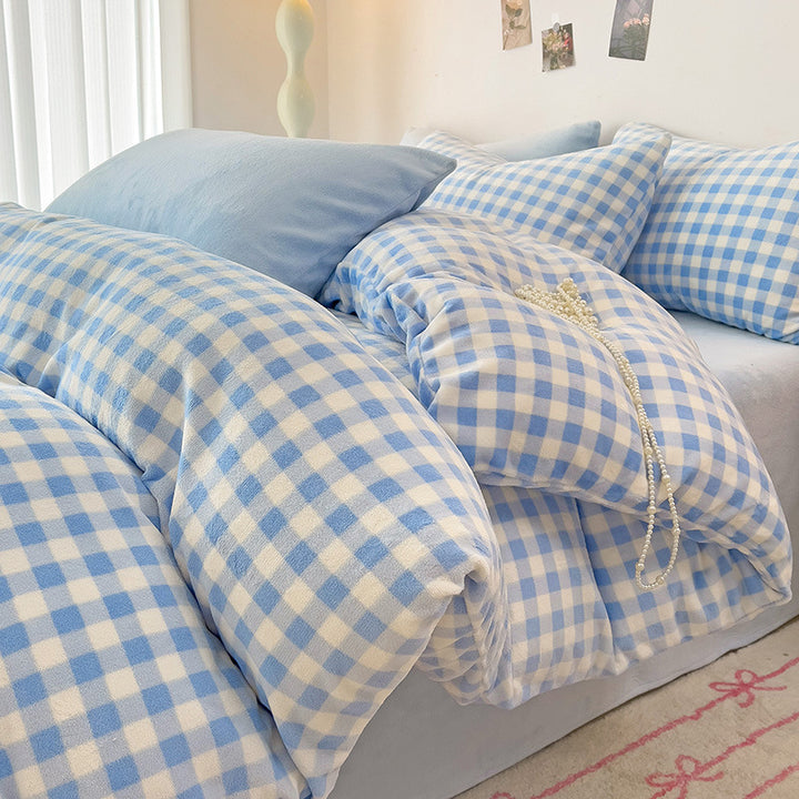 Cozy Striped Bedding Set