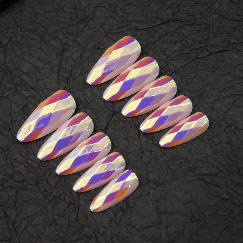 Glamorous Diamond Pattern Press-On Nail Set
