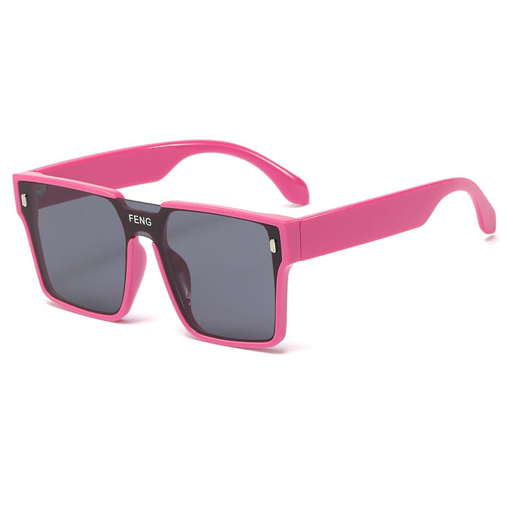 Women's fashionable sunglasses in striking urban design Stornfield