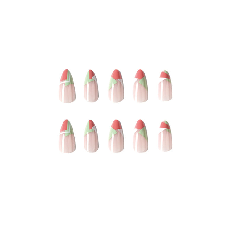 Artful nail art in trendy design Stornfield