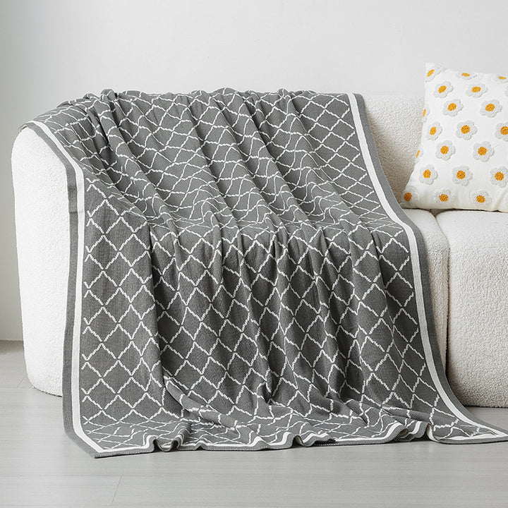 Ladies cuddle blanket with zigzag pattern Stornfield
