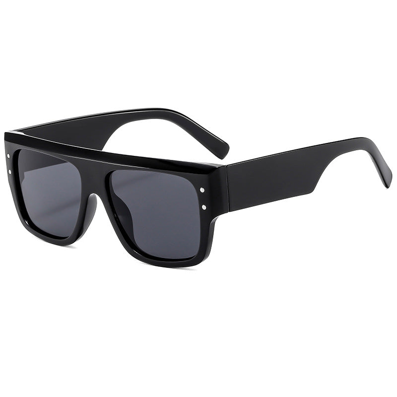 Ladies fashionable sunglasses with rectangular frame and polarized lenses Stornfield