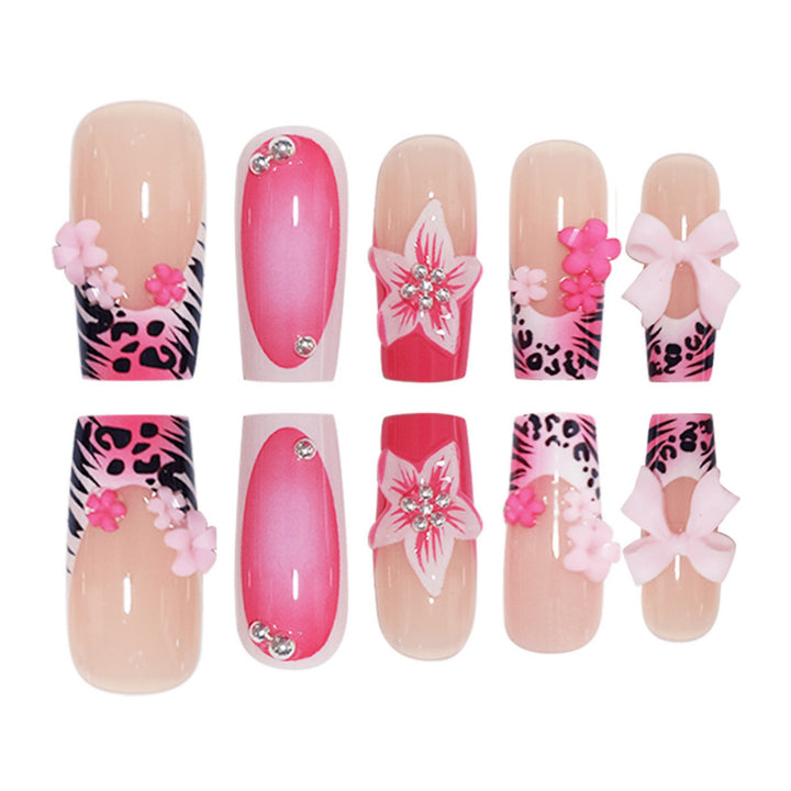 Floral Elegant Press-On Nail Extensions Stornfield