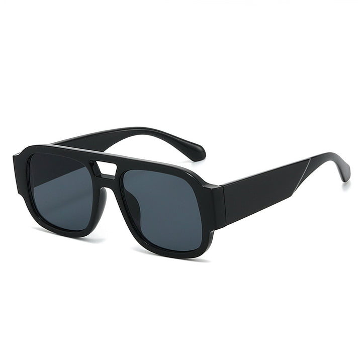 Fashionable Retro-Inspired Square Sunglasses Stornfield