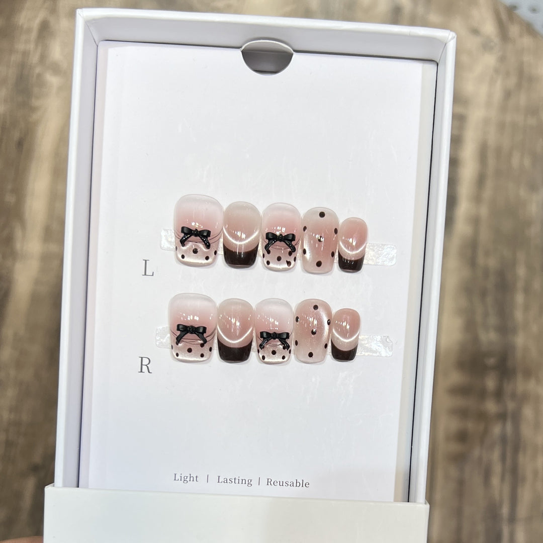 Whimsical Press-On Nail Art Set Stornfield