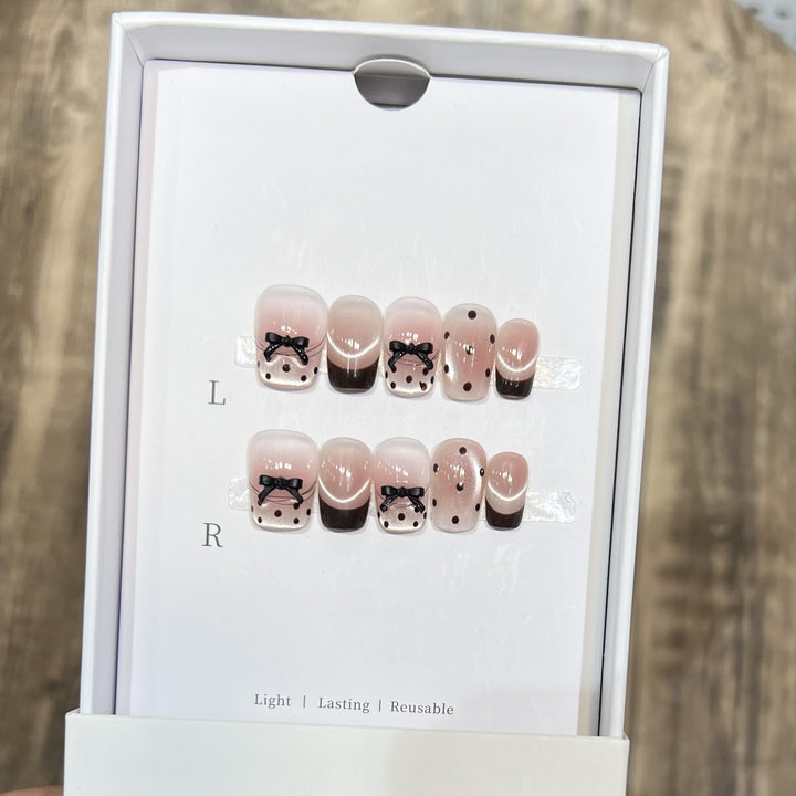 Whimsical Press-On Nail Art Set Stornfield