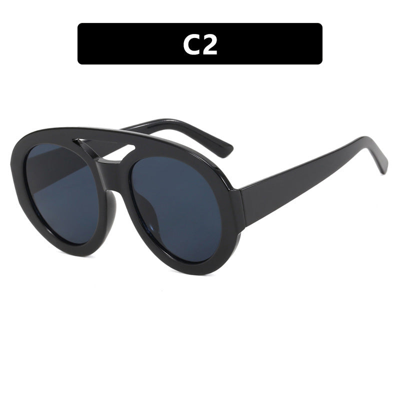 Ladies elegant sunglasses with fashionable design Stornfield
