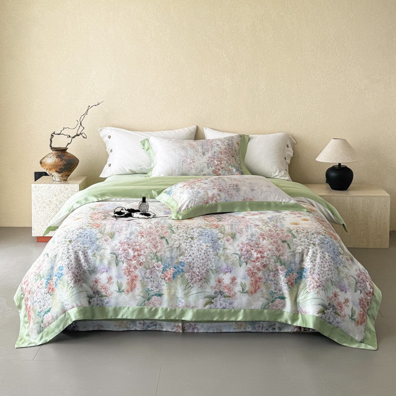 Luxurious satin bedding set with lilac flower print and silky piping