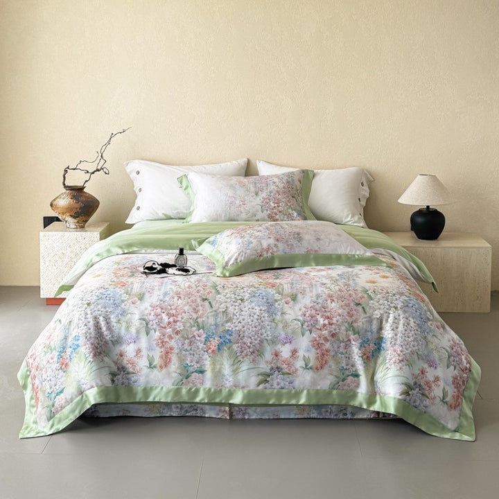 Luxurious satin bedding set with lilac flower print and silky piping