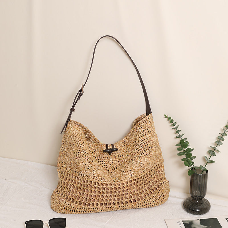 Hand-knotted shopper bag with trendy mesh design Stornfield