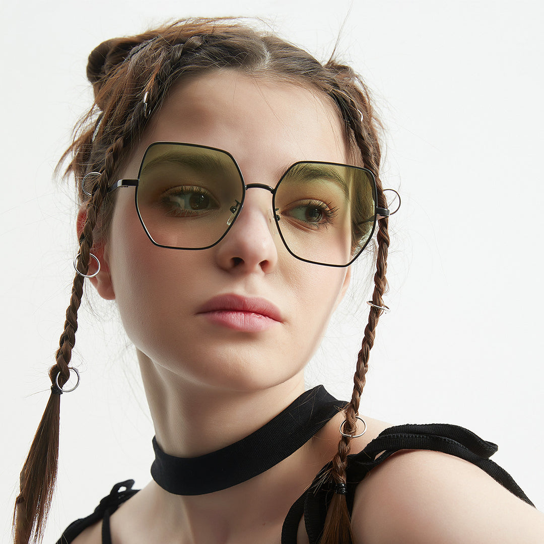 Women fashionable hexagonal sunglasses with UV protection Stornfield