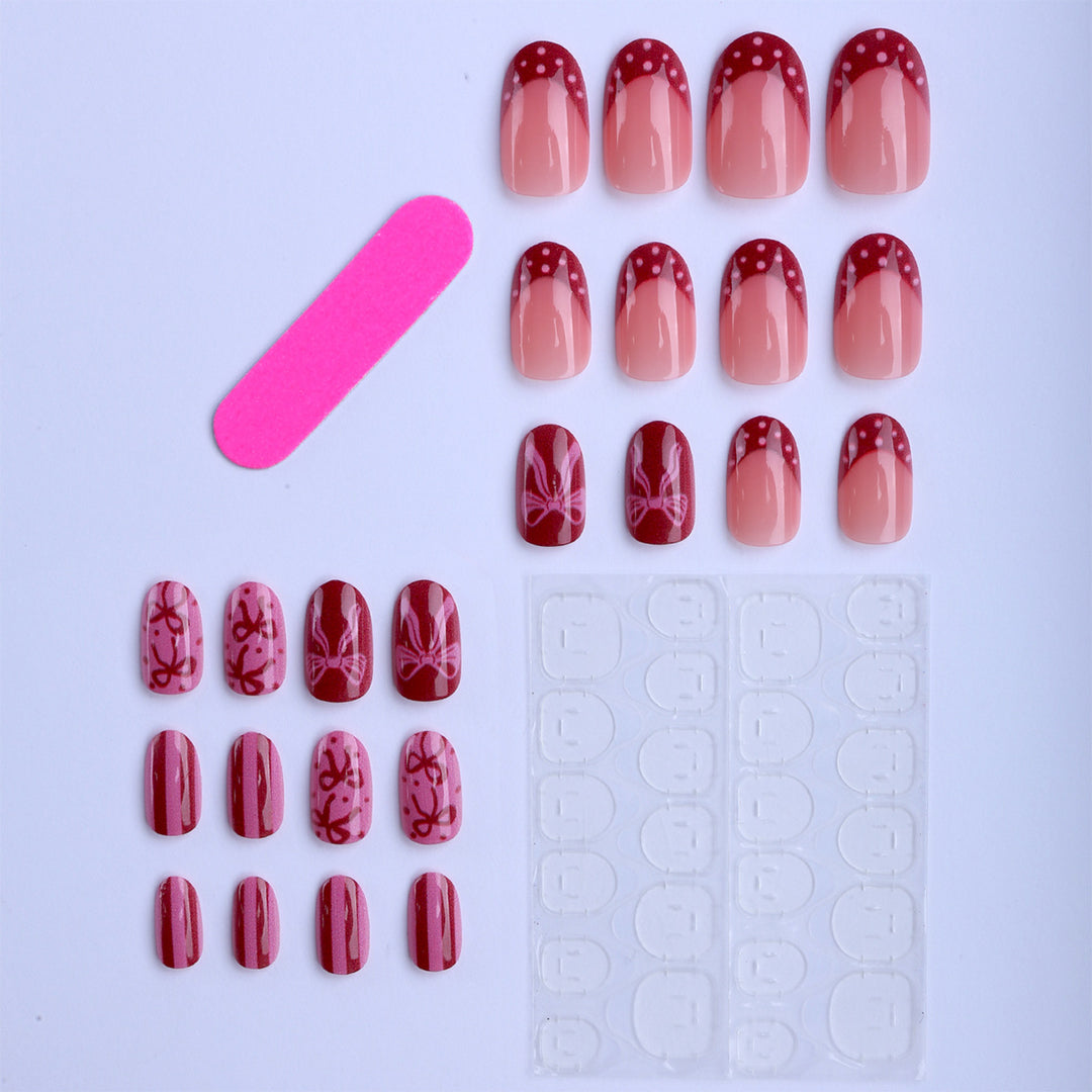 Artificial Nails with Elegant Design Stornfield