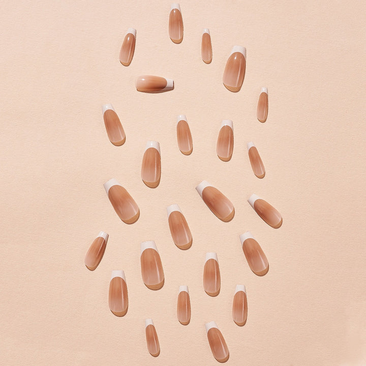 Artificial nail set with classic French tips Stornfield