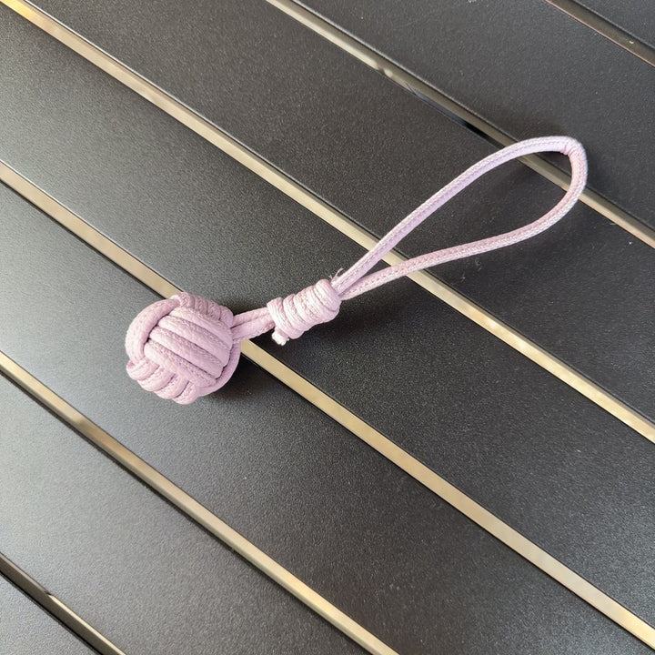 Multifunctional Knot Keychain Accessory Stornfield