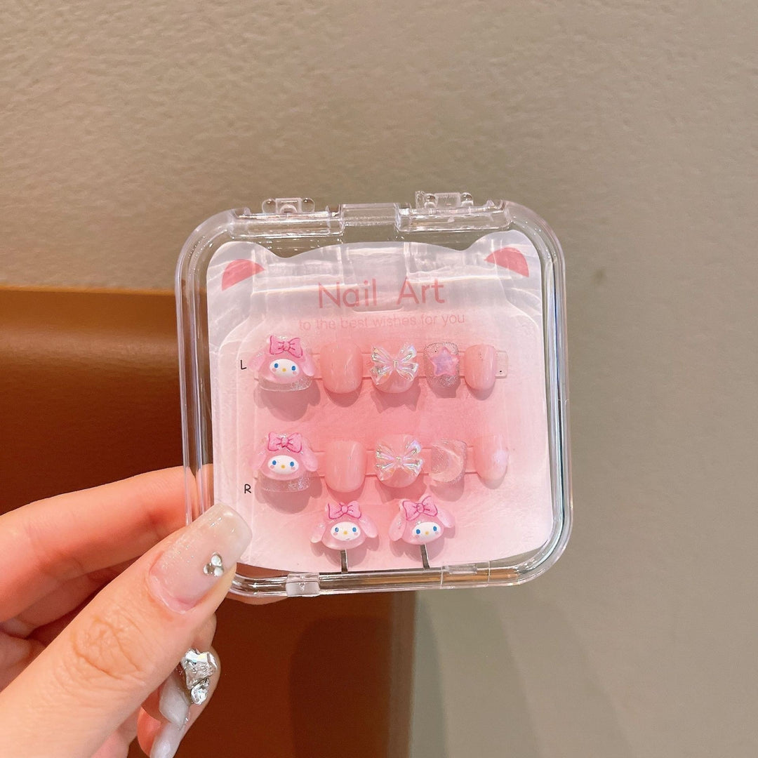 Creative artificial nails with 3D designs Stornfield