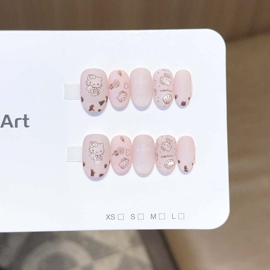 Nail art set with playful Hello Kitty motif Stornfield