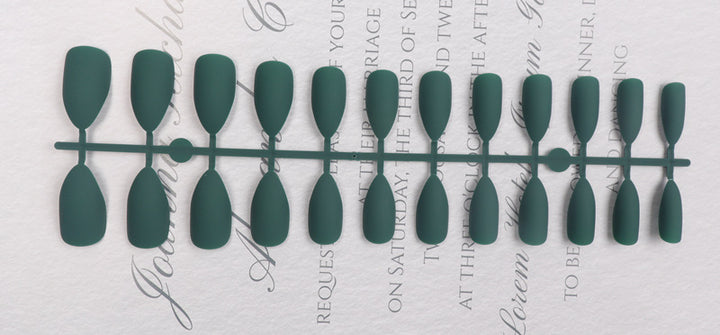 Stiletto Press-On Nail Set Stornfield