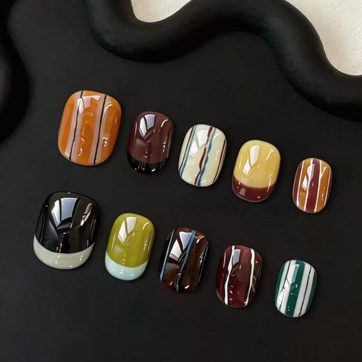 Artistic Cat-Themed Press-On Nail Art Set Stornfield