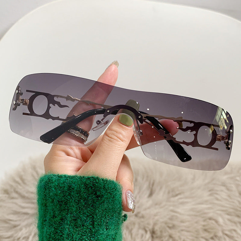 Ladies fashionable sunglasses with innovative design Stornfield