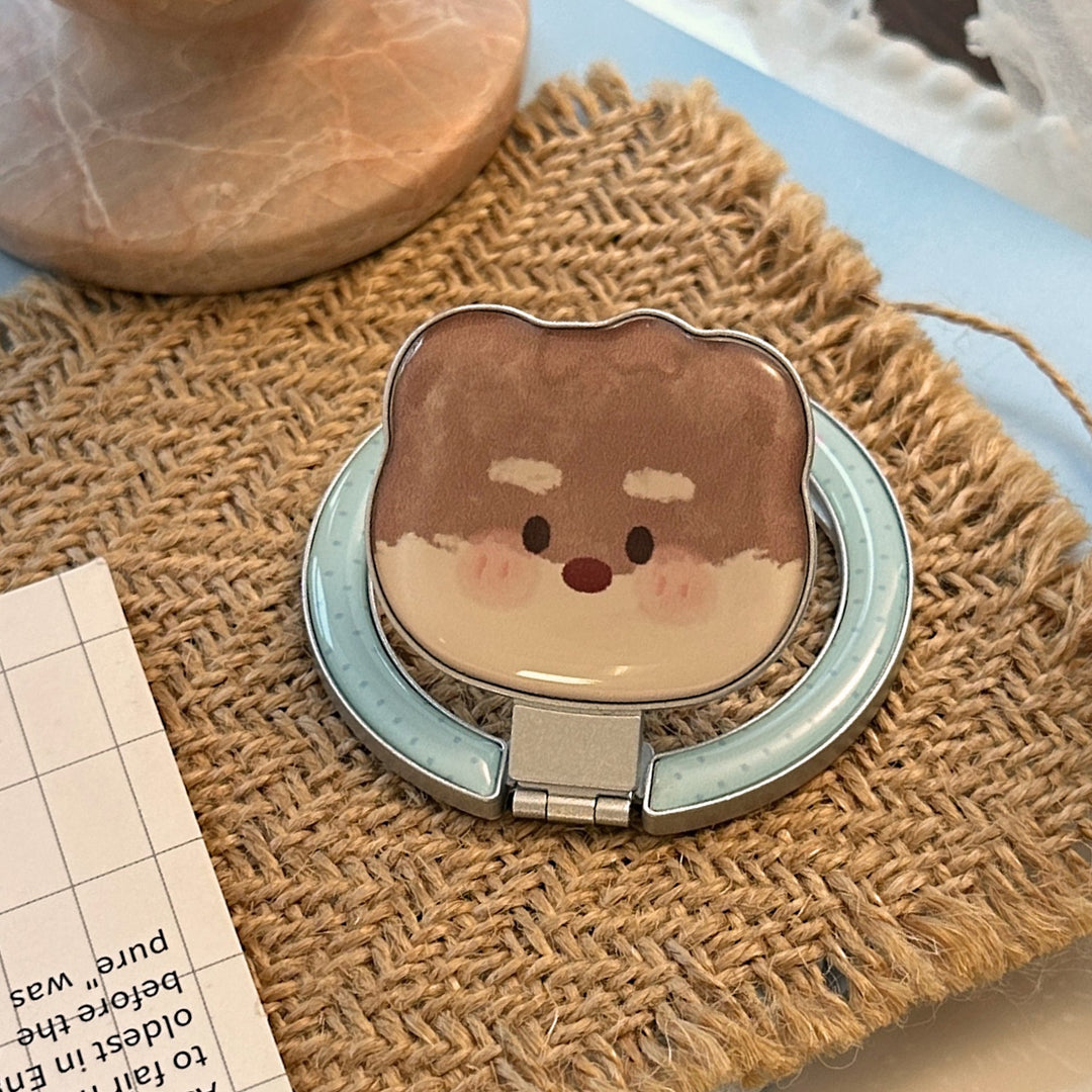 Hand mirror in heart-shaped design with cute bear motif Stornfield