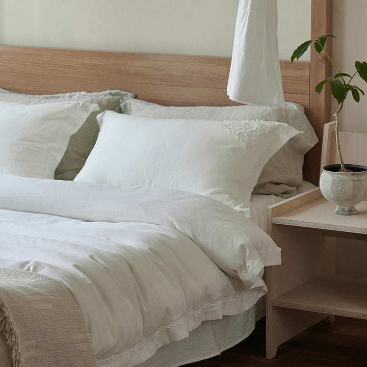 Linen Four-Poster Canopy Bedding Set