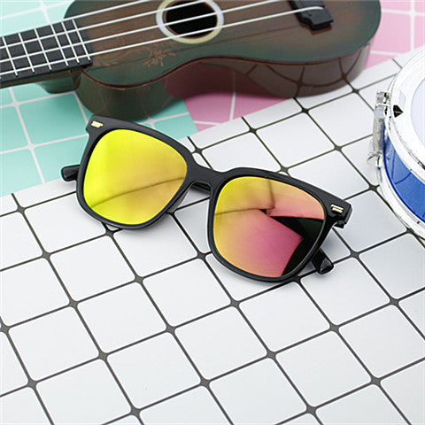 Women's fashionable oversized sunglasses with square frame and UV protection Stornfield