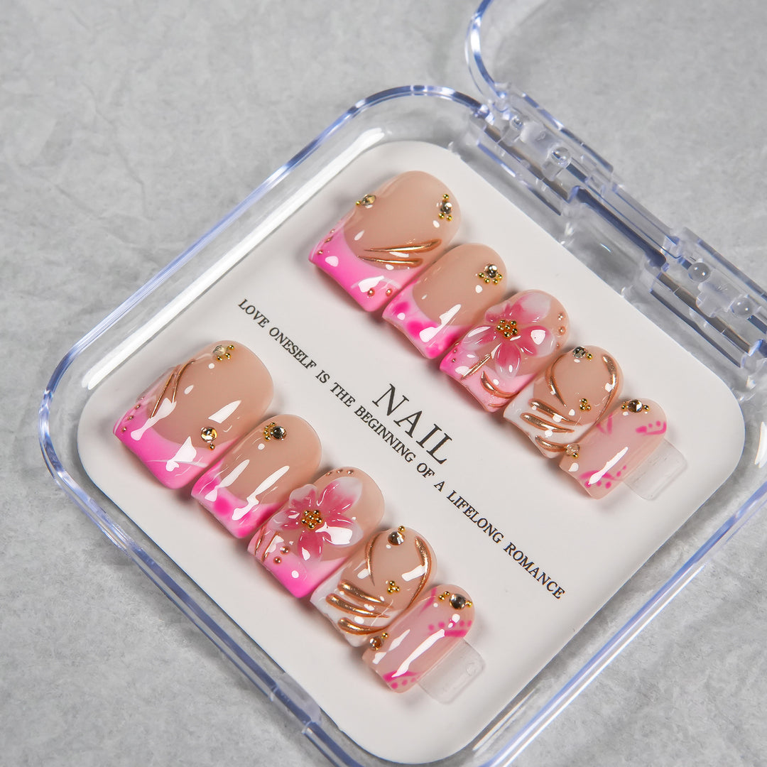 Floral Nail Art Press-On Set