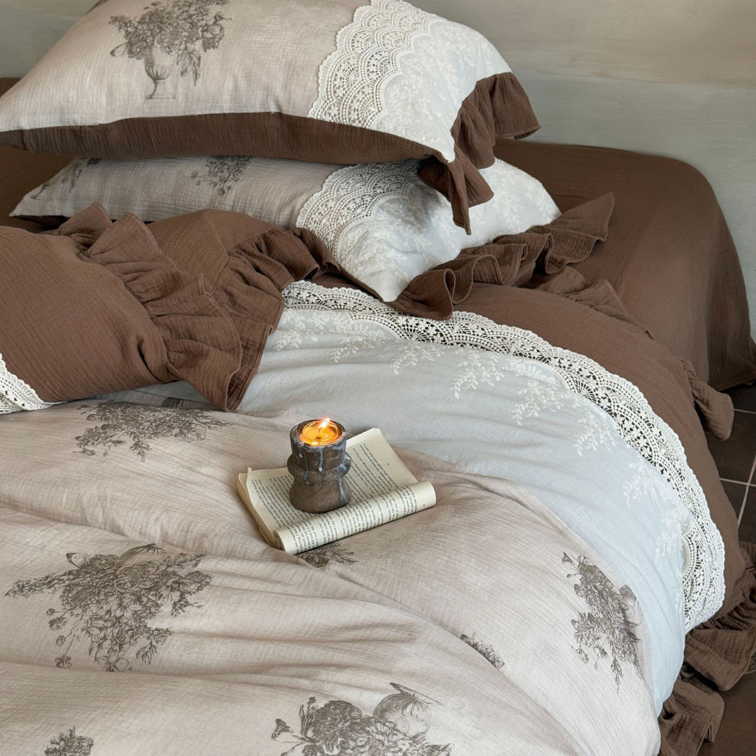 Vintage Lace-Trim Ruffled Duvet Cover Set