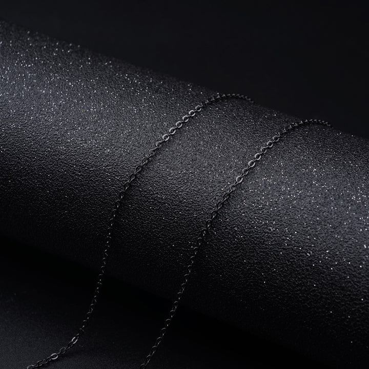 Sleek Minimalist Chain Eyewear Holder Stornfield
