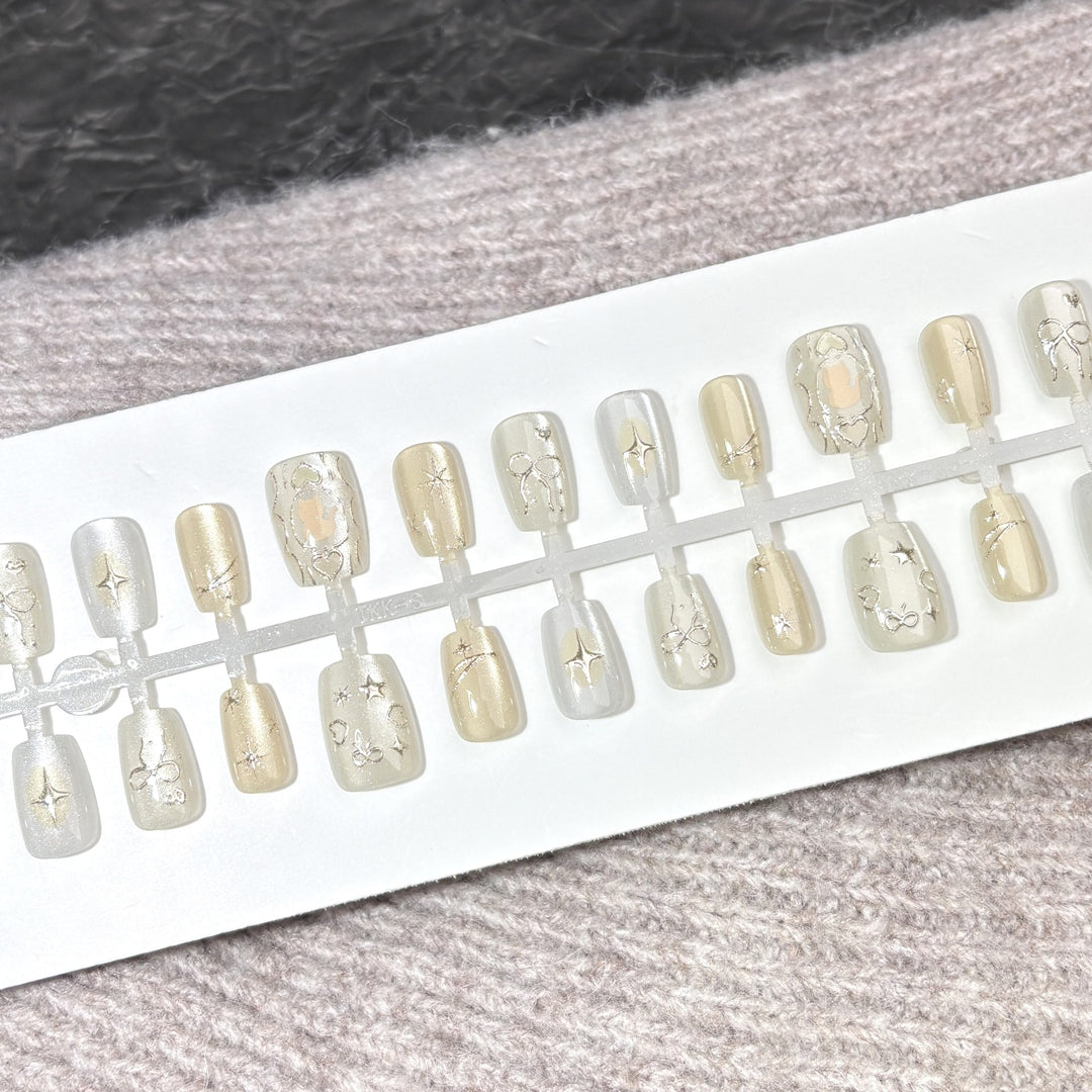 Artistic Press-On Nail Set with Elegant Star Design