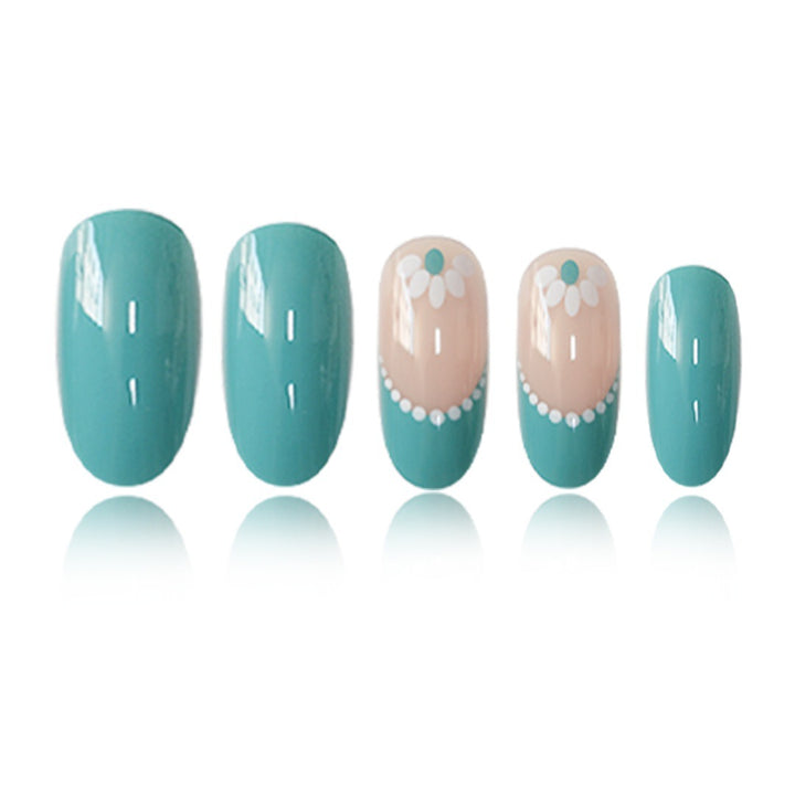 Elegant Floral Accent Nail Art Set Stornfield