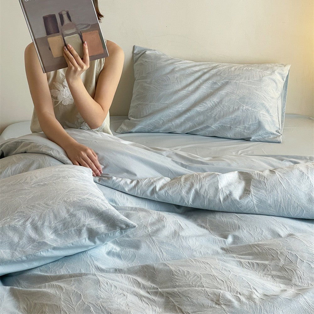 Breathable premium cotton percale bed set with fine leaf relief structure