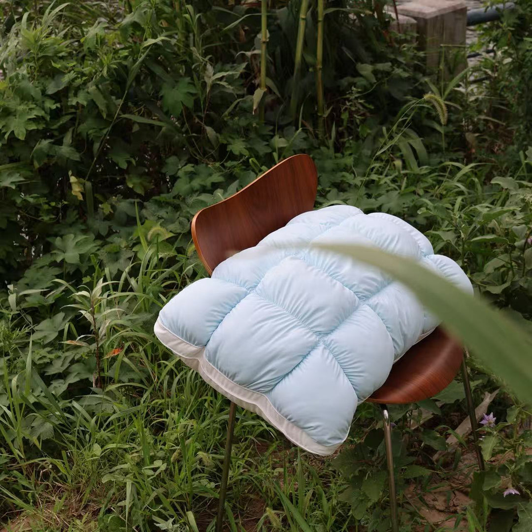 Support pillow with breathable structure Stornfield