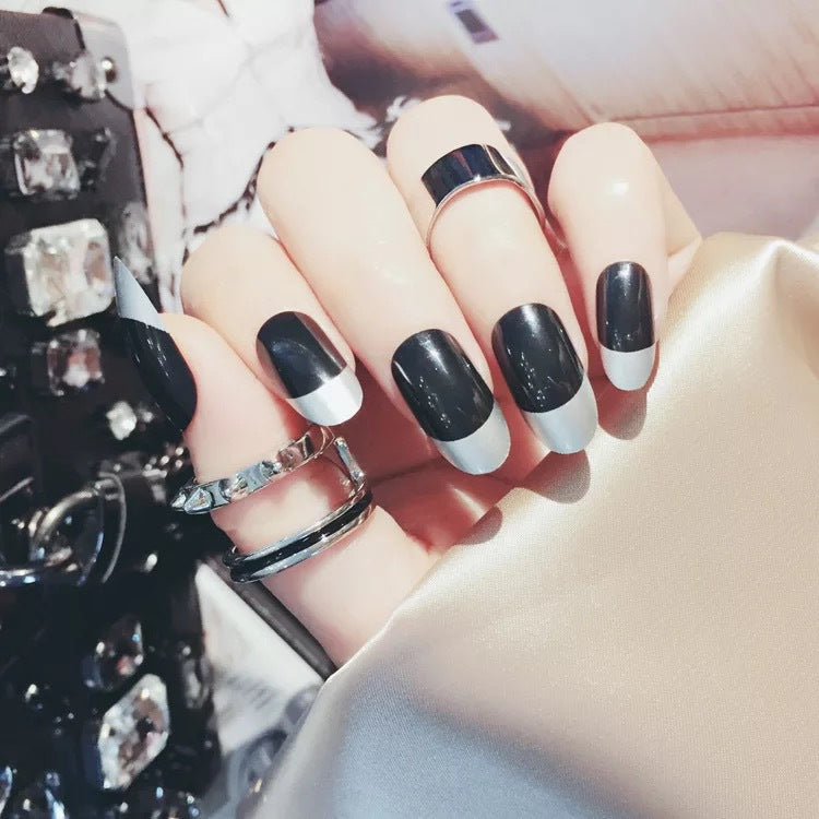 Artistic French Tip Press-On Nails