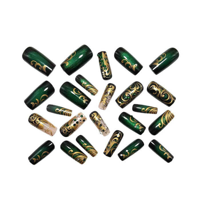 Artificial nails with elegant gold and green tones Stornfield