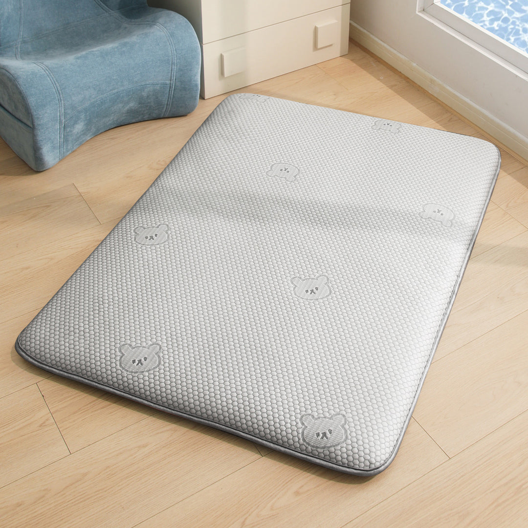 Unisex non-padded children's floor mattress non-slip tested for harmful substances Stornfield