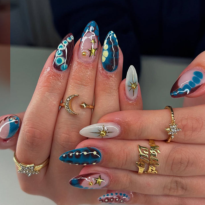 Handcrafted Artifical Nails with Unique Design Stornfield