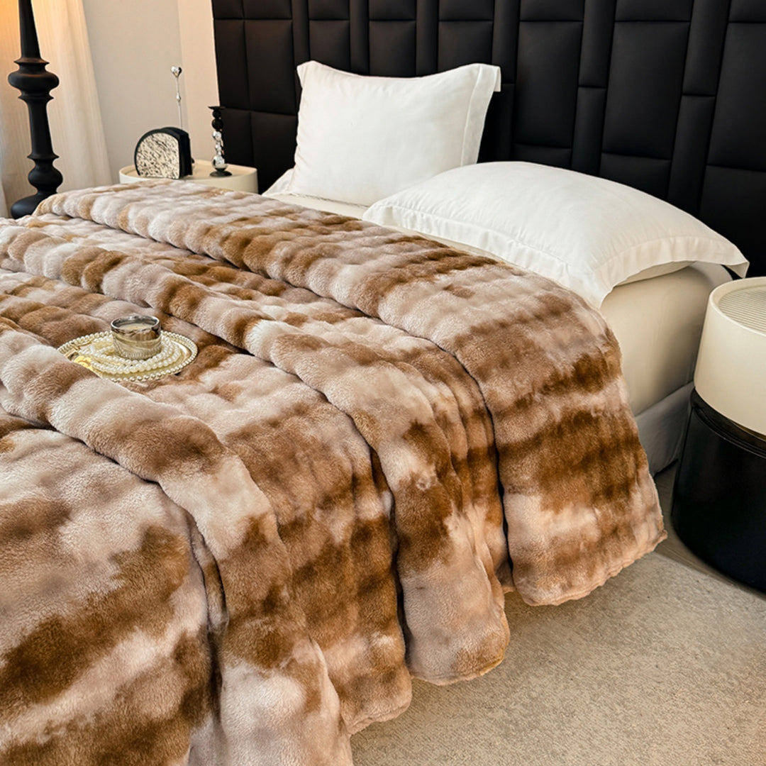 Luxurious Soft Faux Fur Blanket Stornfield
