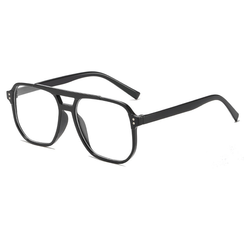 Stylish Wide-Frame Sunglasses Stornfield