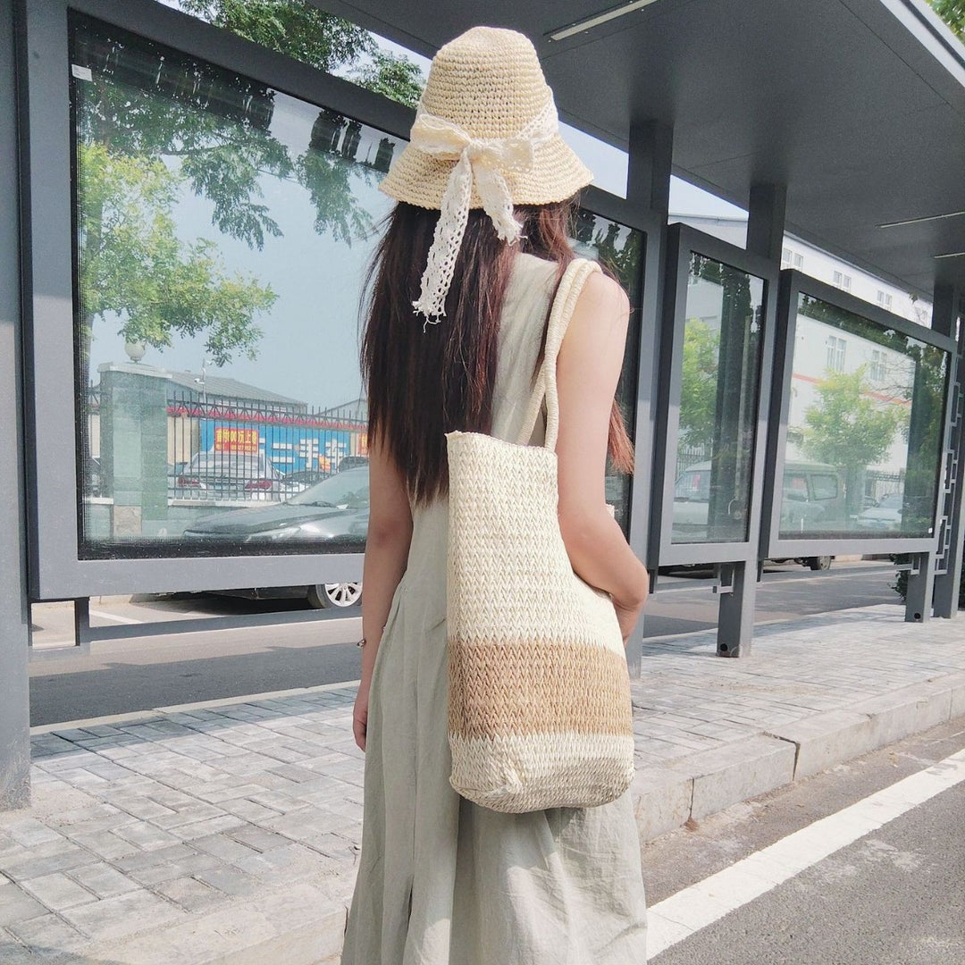 More elegant and stylish straw hat with lace band Stornfield