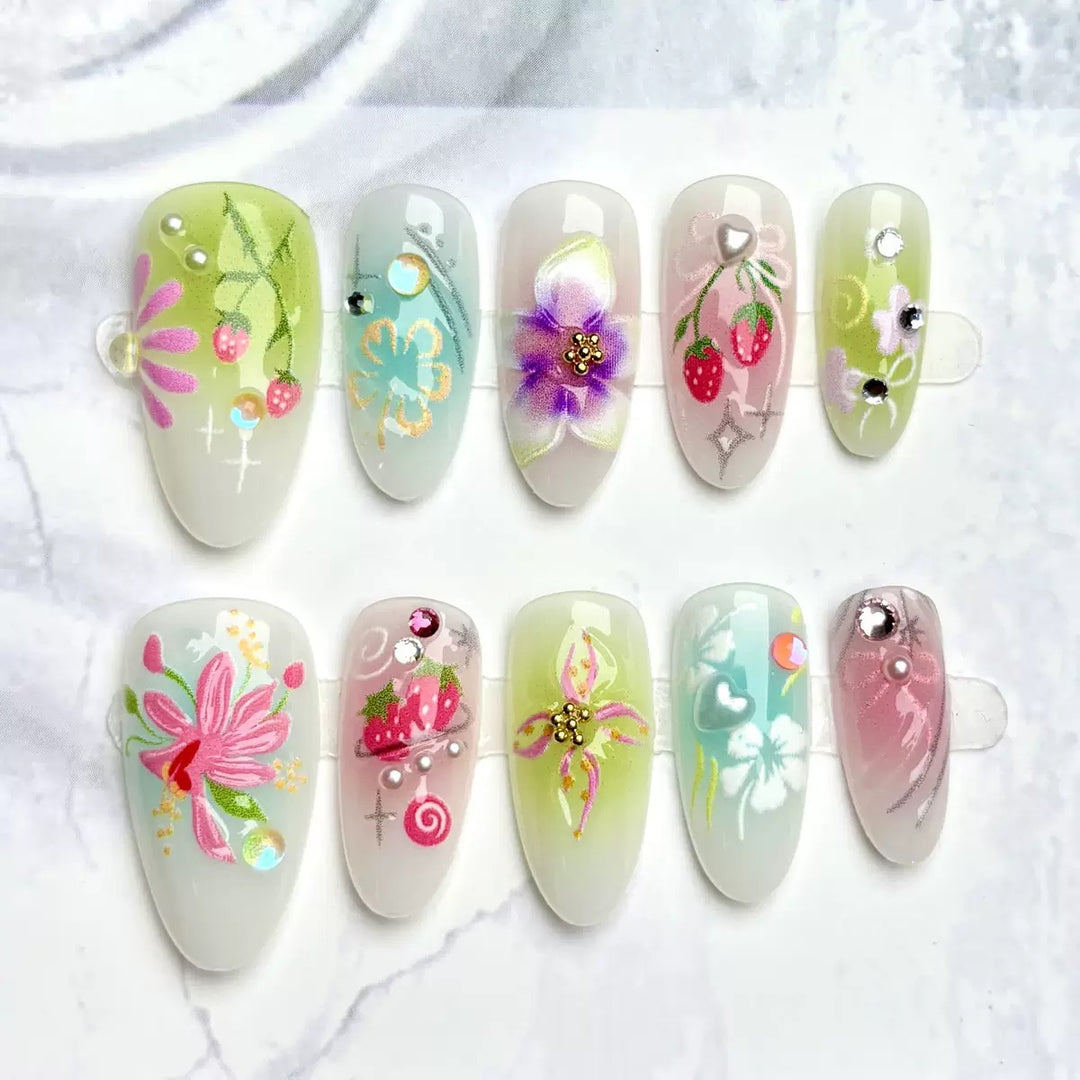 Artistic Press-On Nail Art Set with Floral Embellishments