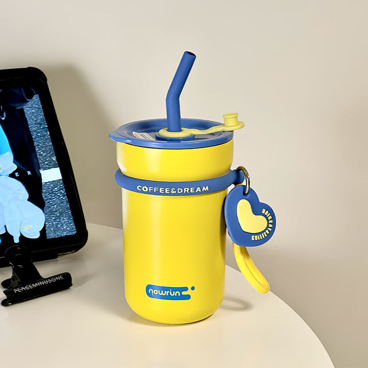 Women's thermos cup with integrated straw and practical spill protection Stornfield