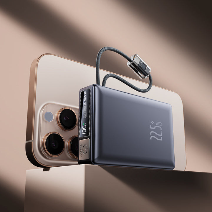 Ultra-slim power bank with fast charging function Stornfield