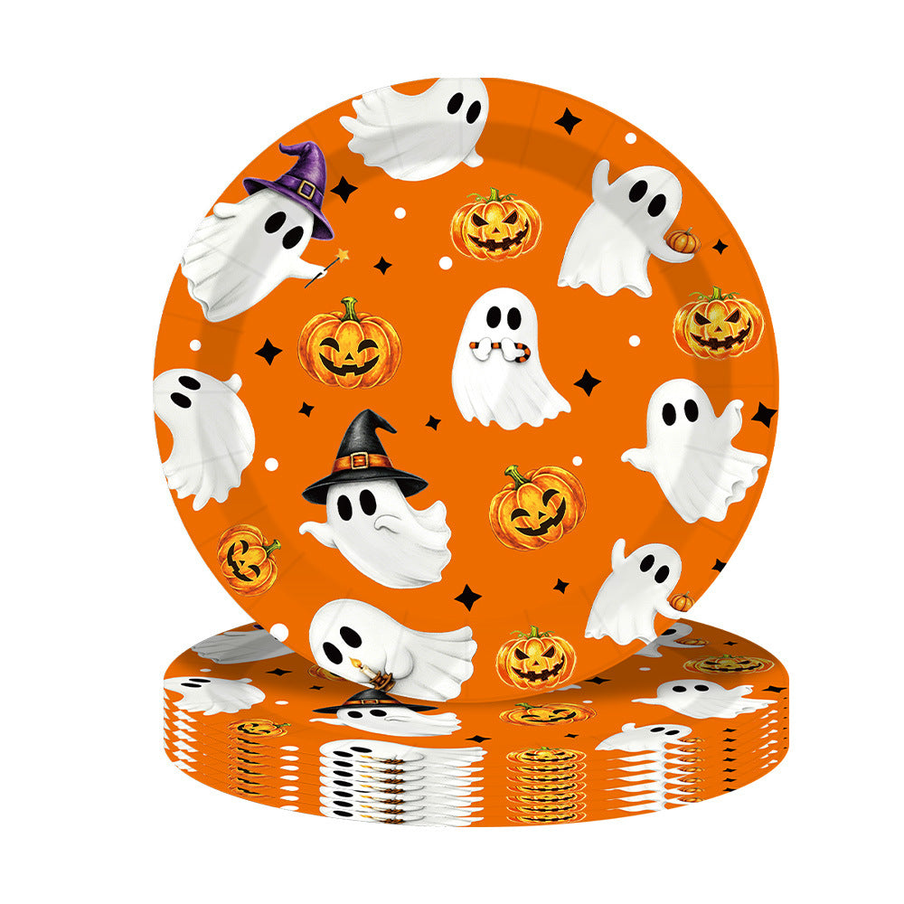 Disposable party tablecloth with Halloween design and napkin set