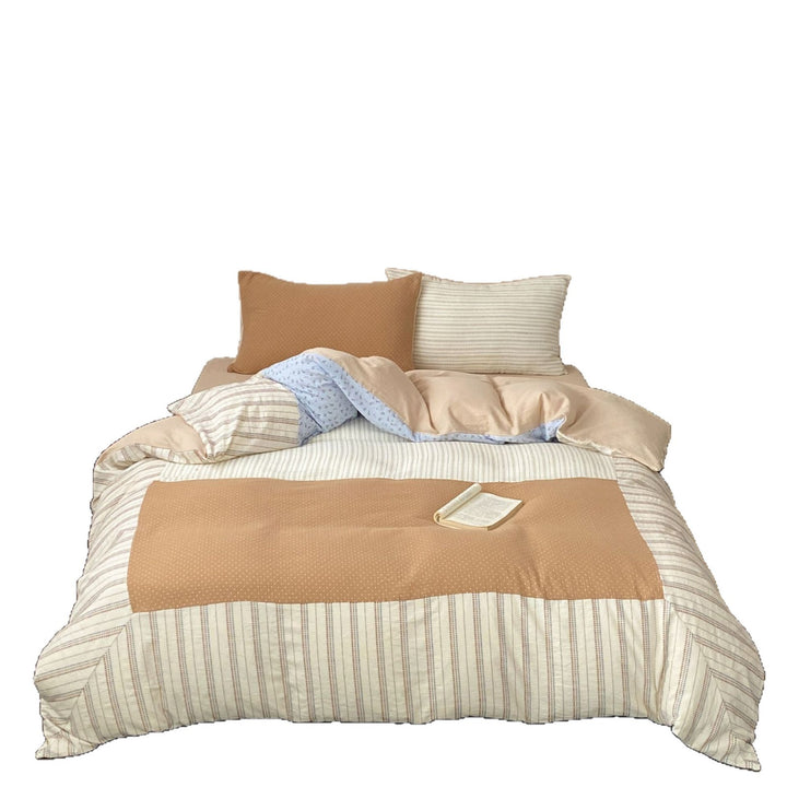 High-quality cotton bedding set with linen look, reversible function and pillow set