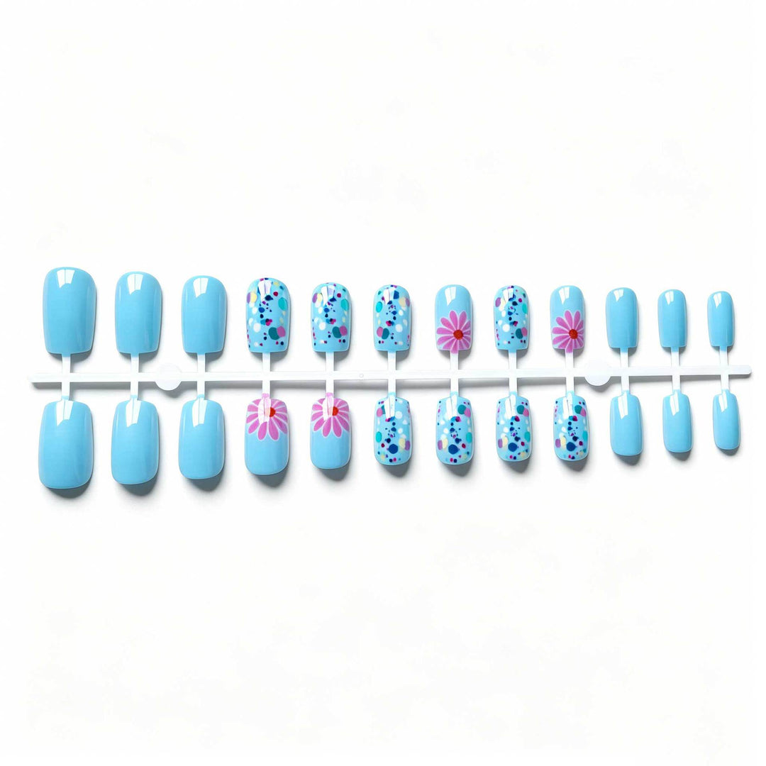 Floral Decorated Nail Art Kit