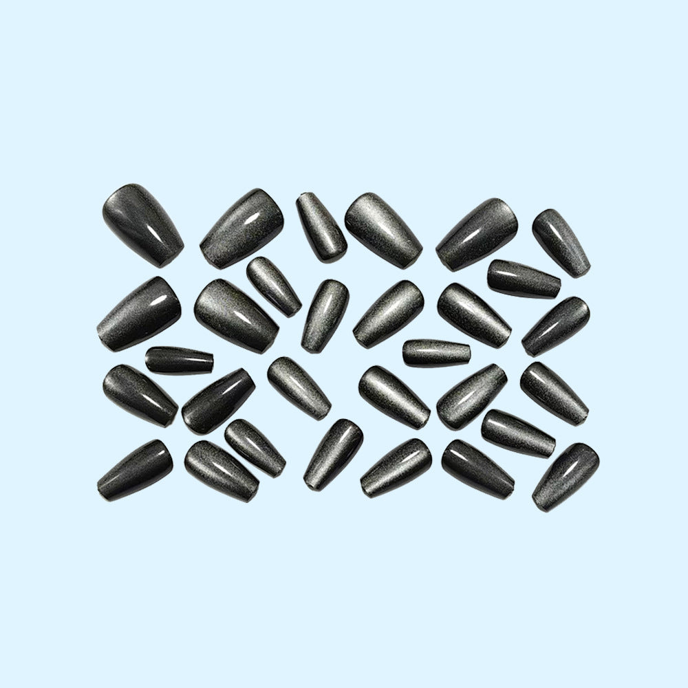 Artificial Nails in Elegant High Gloss Finish Stornfield